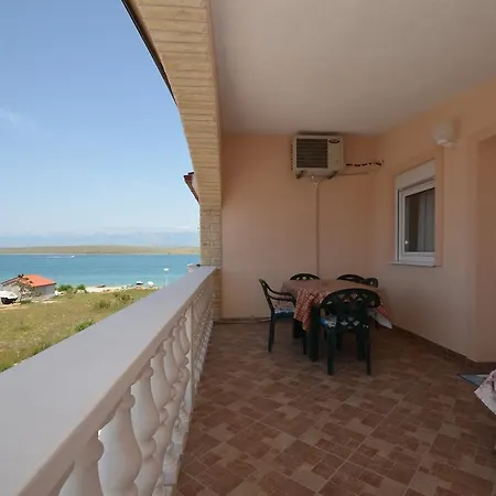 Apartment Filipovic Vir